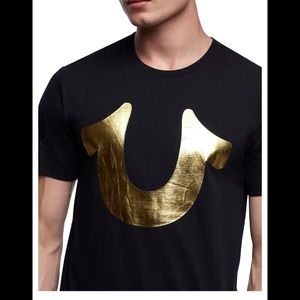 True Religion• Horseshoe• Black Tee• NWOT• XL